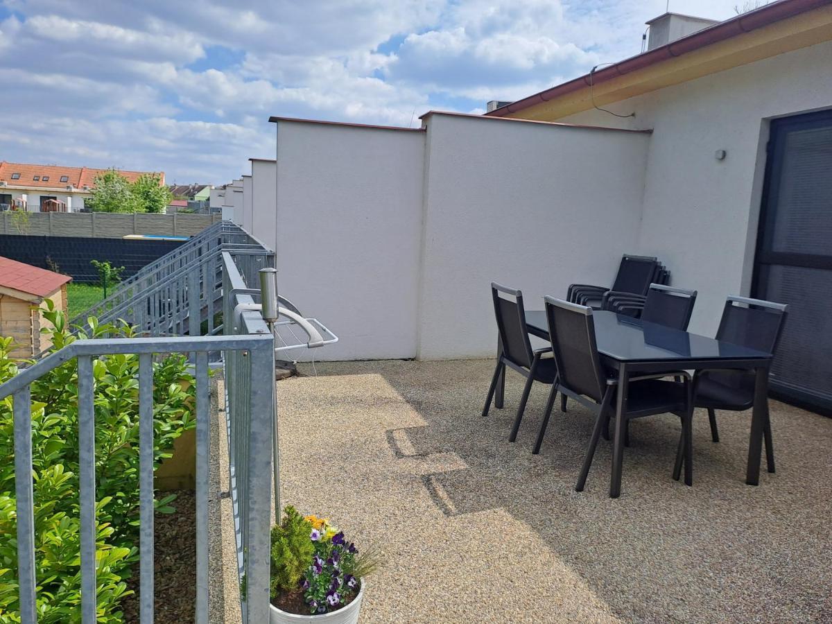 Apartmány U Zámečku Hlohovec Exterior foto